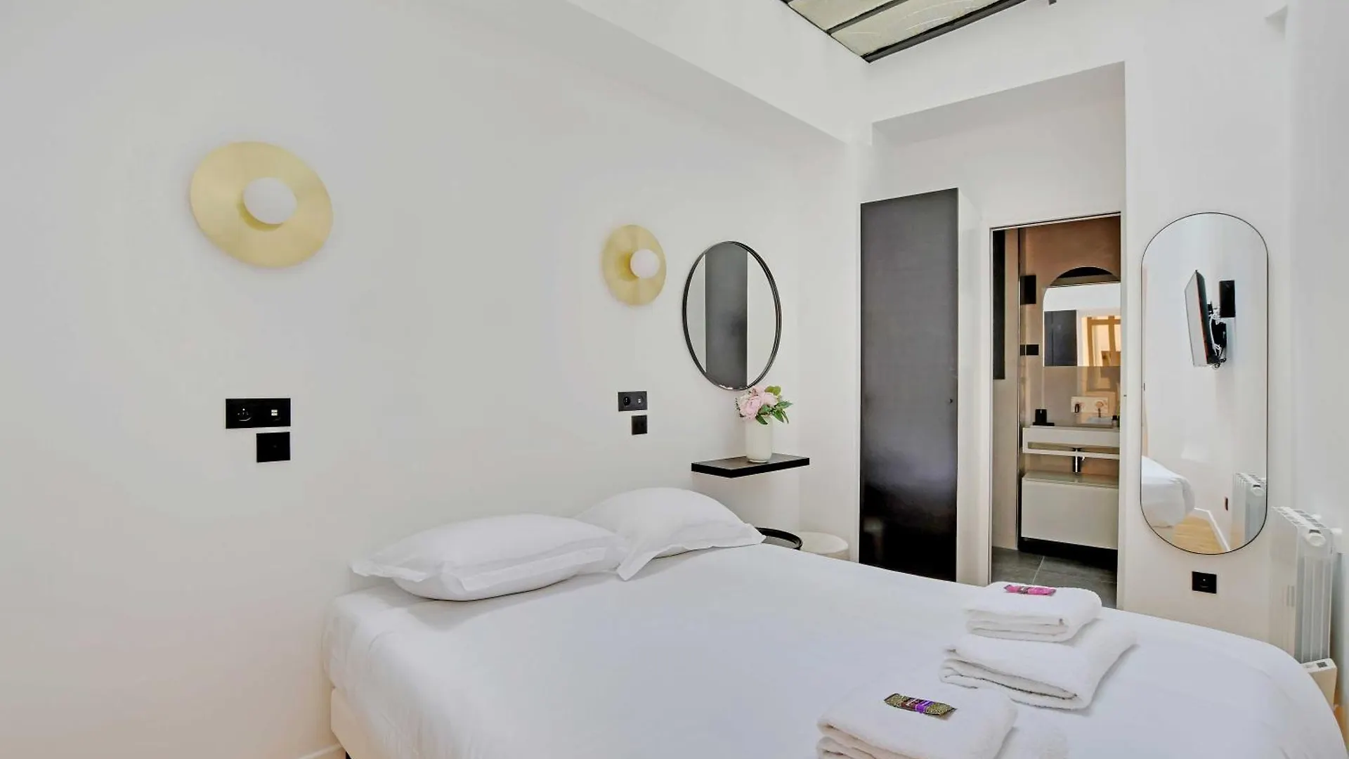 Authentic Apartment - 2Br - 6P - Moulin Rouge Paris