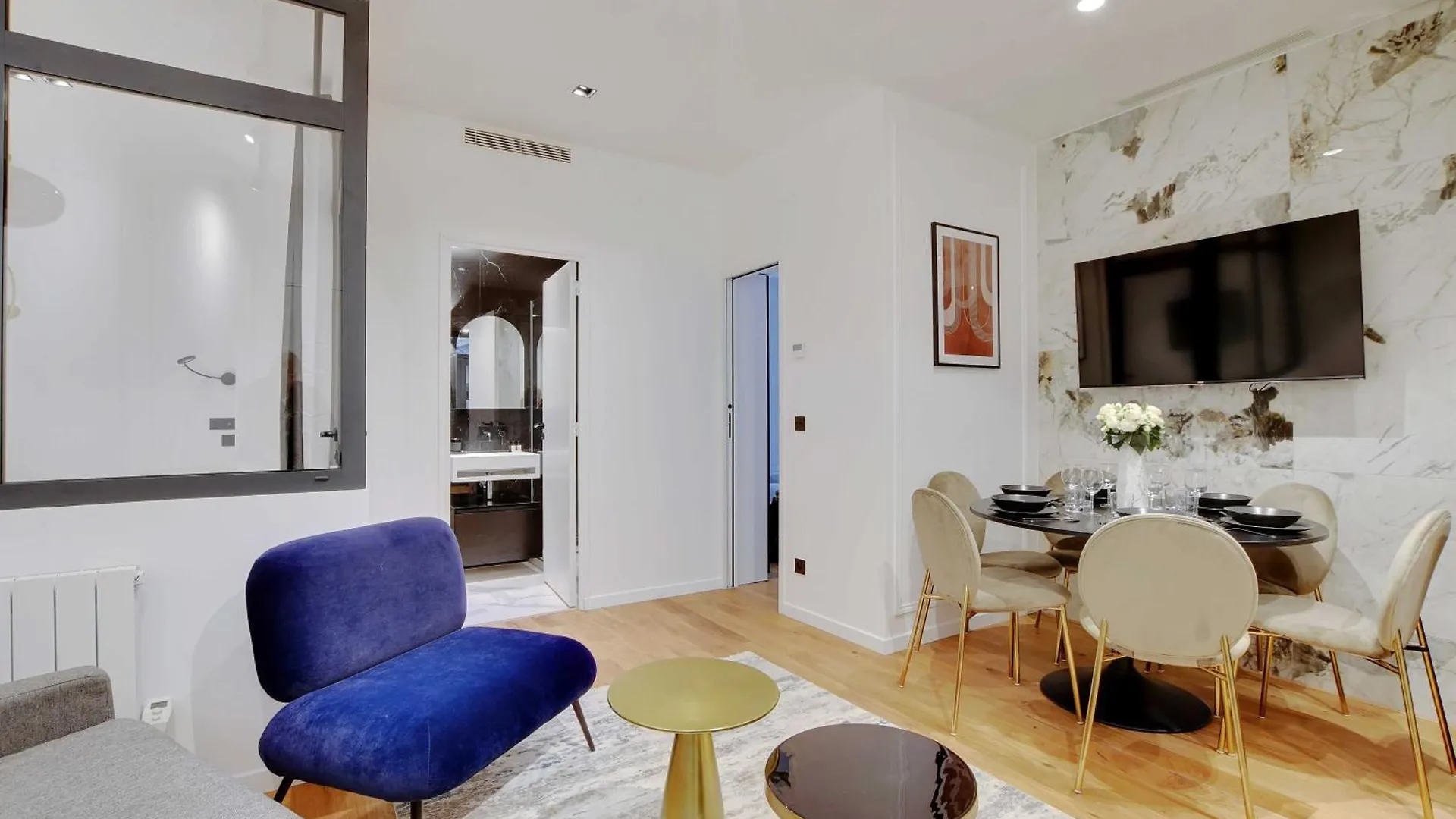 Authentic Apartment - 2Br - 6P - Moulin Rouge Paris
